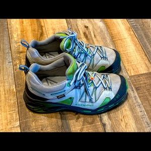 listing-status-banner